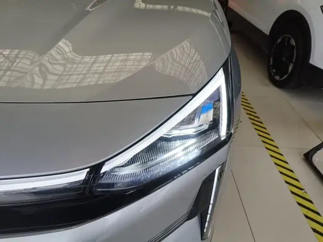 Geely Galaxy L6 — Фото автомобиля 23