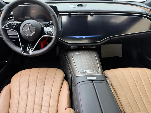 Mercedes-Benz E-Class — Фото автомобиля 6