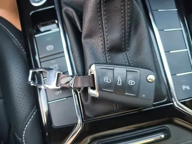 Volkswagen Passat — Фото автомобиля 8