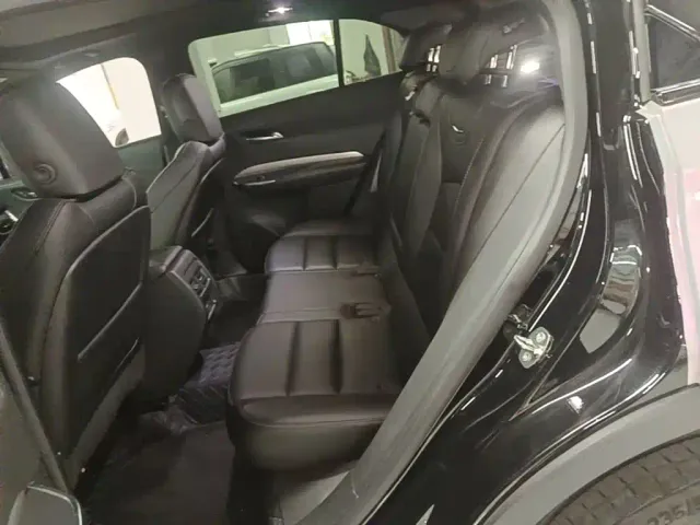 Cadillac XT4 — Фото автомобиля 16
