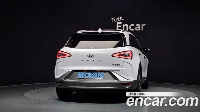 Hyundai Nexo Nexo Premium — Фото автомобиля 3