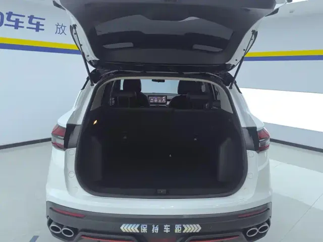 Geely Binyue — Фото автомобиля 4