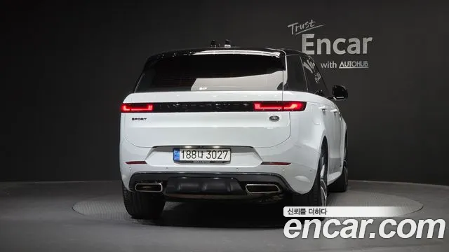 Land Rover Range Rover Sport — Фото автомобиля 3
