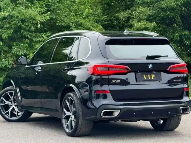 BMW X5 — Фото автомобиля 3