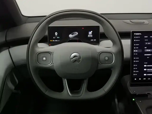 Nio ET5 Touring — Фото автомобиля 11
