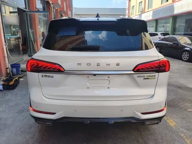 Roewe RX5 eMAX — Фото автомобиля 5