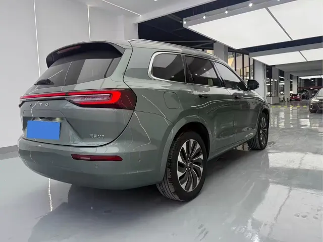 Aito M7 — Фото автомобиля 11