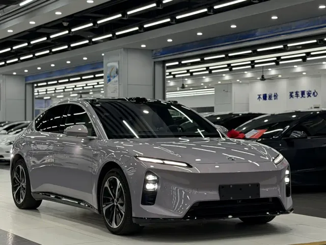 Nio ET5 — Фото автомобиля 3
