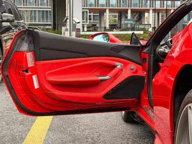 Ferrari F8 — Фото автомобиля 7