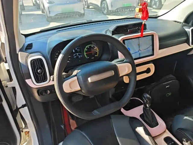 Roewe Clever — Фото автомобиля 10