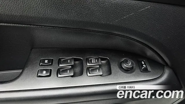KG_Mobility_Ssangyong Rexton Новый Rexton Sport Дизель 2.2 4WD — Фото автомобиля 28