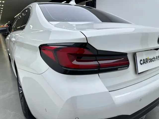 BMW 5 Series — Фото автомобиля 20