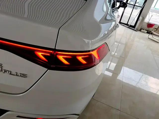 BYD Qin PLUS — Фото автомобиля 7