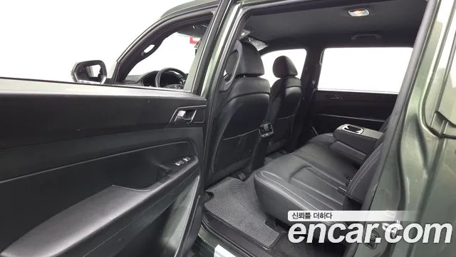 KG_Mobility_Ssangyong Rexton Новый Rexton Sport Khan Дизель 2.2 4WD — Фото автомобиля 12