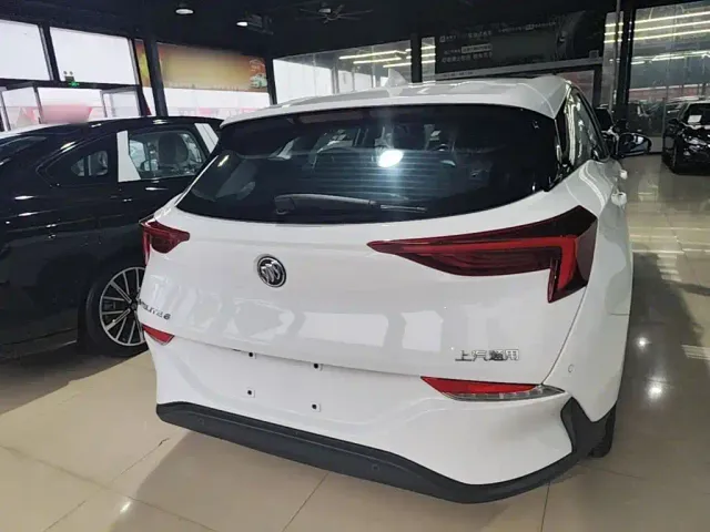 Buick Velite 6 — Фото автомобиля 5