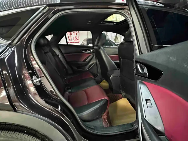 Mazda CX-4 — Фото автомобиля 15