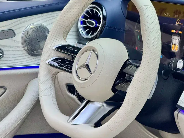 Mercedes-Benz E-Class — Фото автомобиля 12