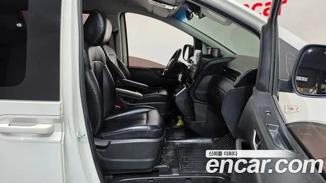 Hyundai Staria — Фото автомобиля 11
