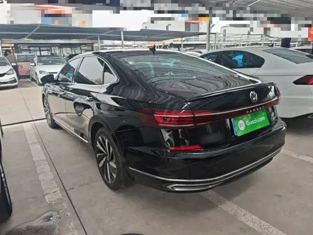 Volkswagen Passat — Фото автомобиля 4