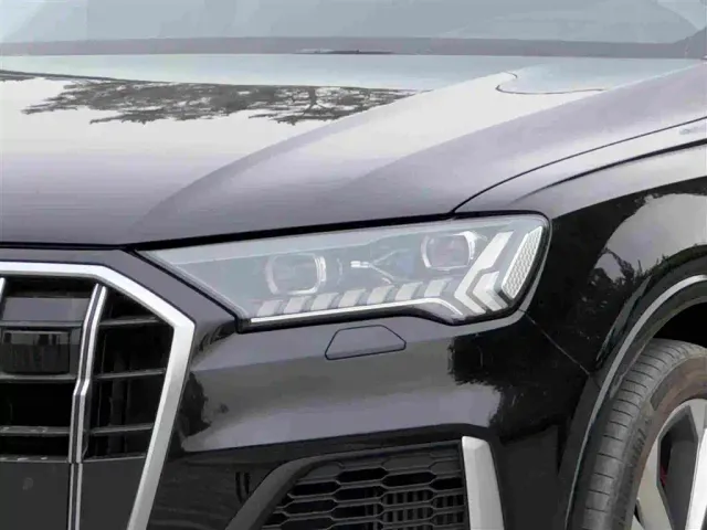 Audi Q7 — Фото автомобиля 3
