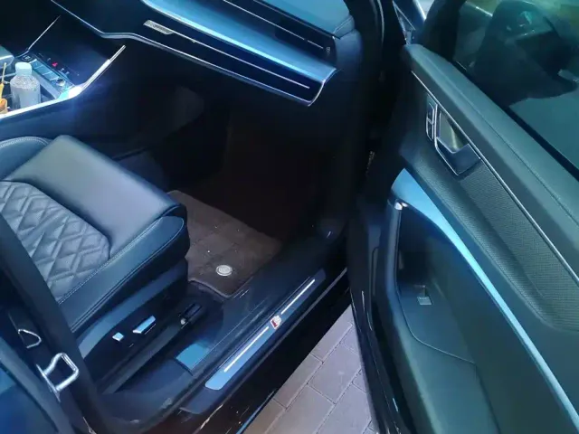 Audi A6L — Фото автомобиля 7