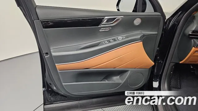 Genesis GV80 2.5T Бензин AWD — Фото автомобиля 24