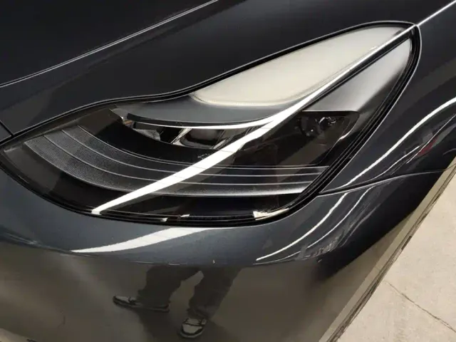 Tesla Model Y — Фото автомобиля 5