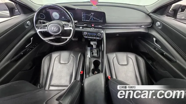 Hyundai Avante — Фото автомобиля 10