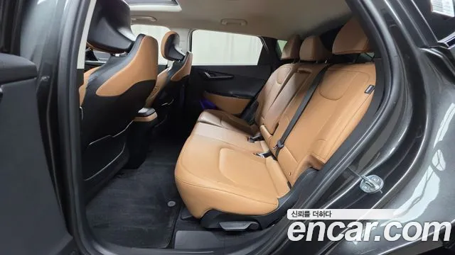 Kia EV6 — Фото автомобиля 11