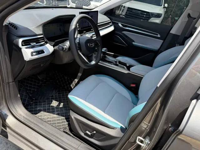 Geely Emgrand — Фото автомобиля 4