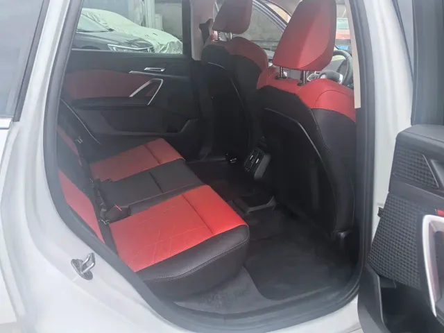 BMW X1 — Фото автомобиля 9