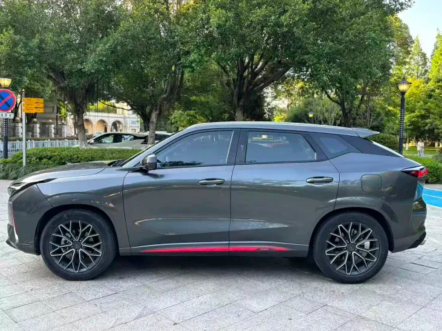 Changan Z6 — Фото автомобиля 4
