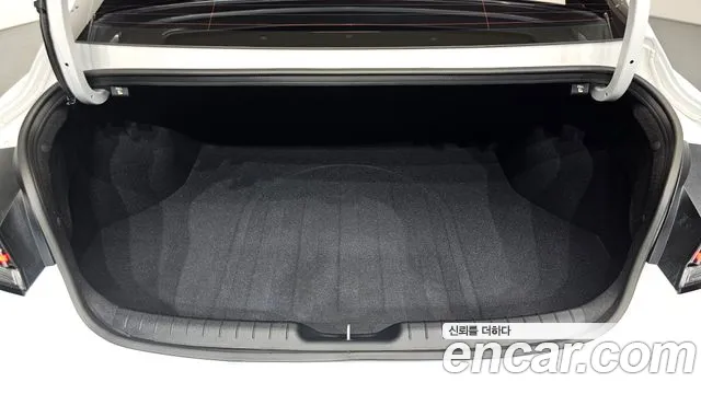 Hyundai AVANTE Новый Avante (CN7) — Фото автомобиля 15