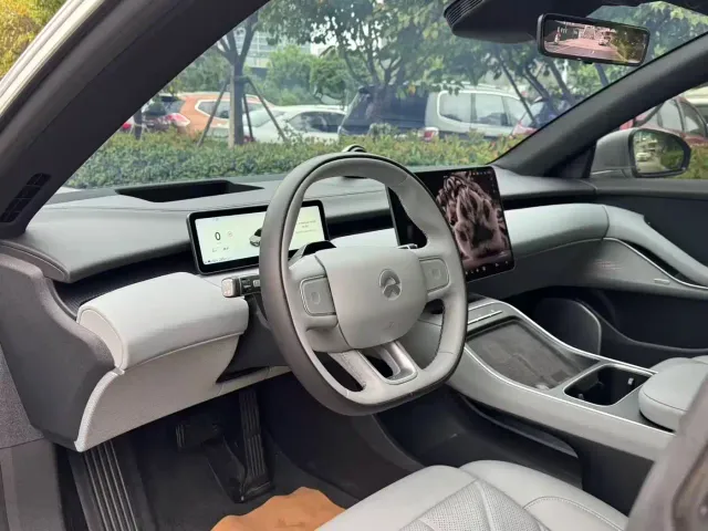 Nio ET5 Touring — Фото автомобиля 12