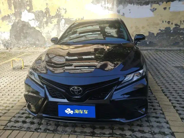 Toyota Camry — Фото автомобиля 2