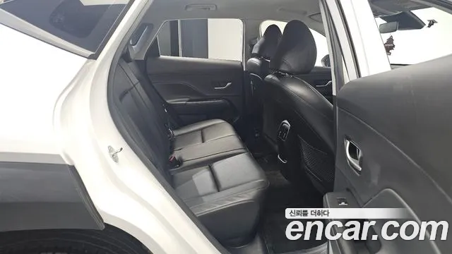 Hyundai Kona Kona (SX2) Бензин 1.6 турбо 2WD — Фото автомобиля 12