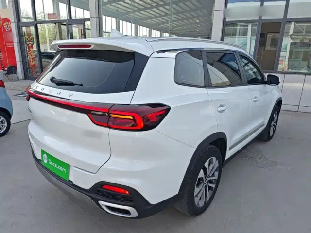 Chery Tiggo 8 — Фото автомобиля 6
