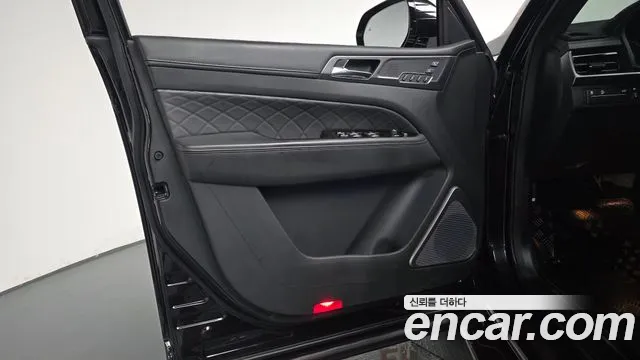 KG_Mobility_Ssangyong Rexton Rexton Arena Дизель 2.2 4WD — Фото автомобиля 20