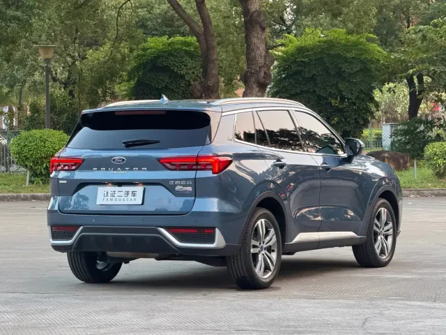 Ford Lingrui — Фото автомобиля 5