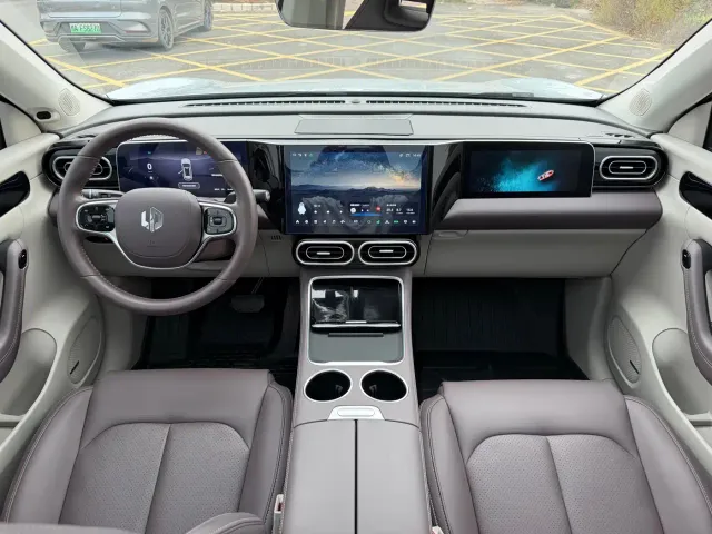 Leapmotor Leapmotor C11 2023 Extended Range 200 Comfort Edition — Фото автомобиля 5