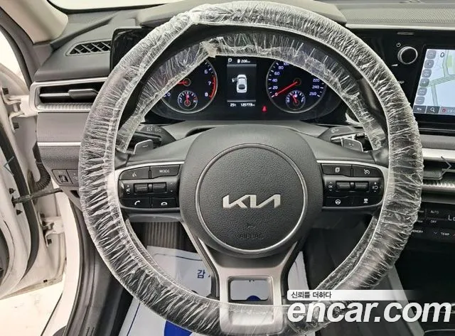 Kia K5 — Фото автомобиля 7