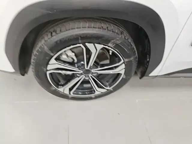 Geely Galaxy L7 — Фото автомобиля 22