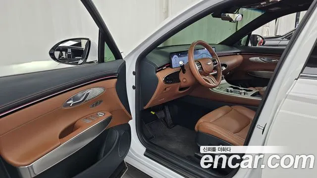 Genesis GV70 — Фото автомобиля 15