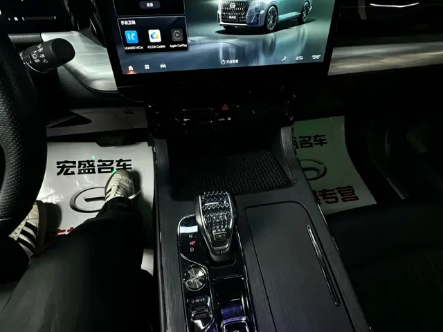 GAC Trumpchi GS8 — Фото автомобиля 21