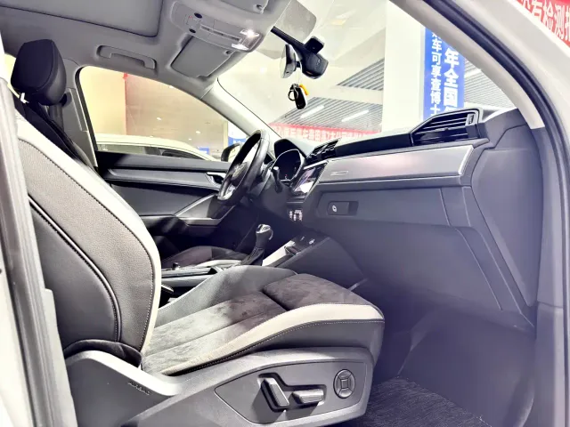 Audi Q3 — Фото автомобиля 14