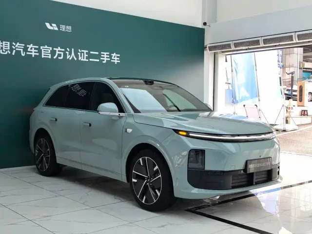 Li Auto L6 — Фото автомобиля 3