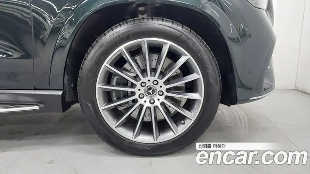 Mercedes-Benz GLE-Class — Фото автомобиля 5