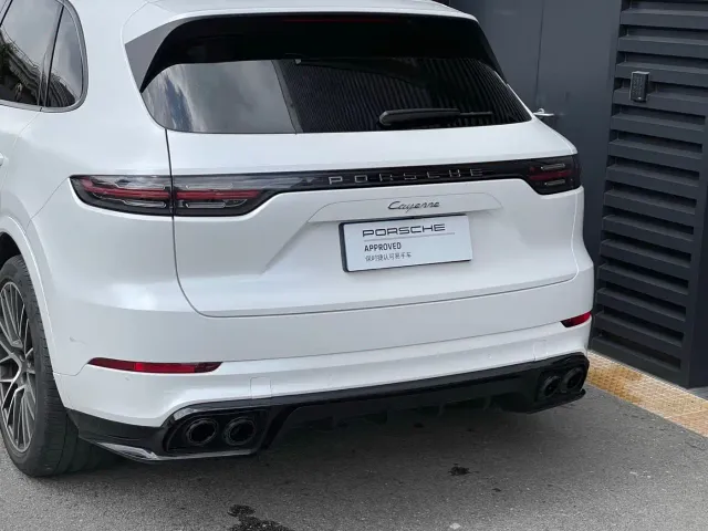 Porsche Cayenne — Фото автомобиля 6