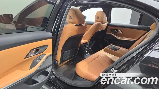 BMW 3 Series G20 — Фото автомобиля 18