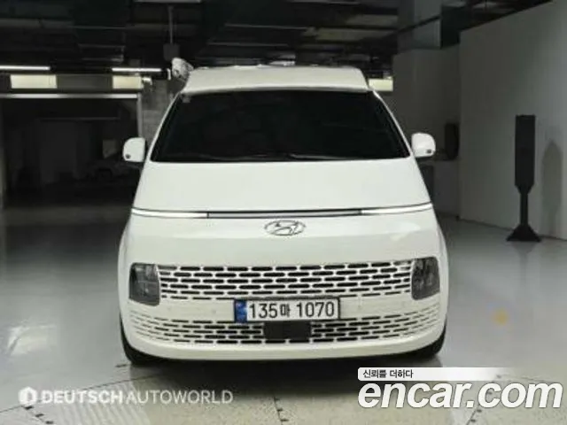 Hyundai Staria Staria 2WD автодом — Фото автомобиля 3